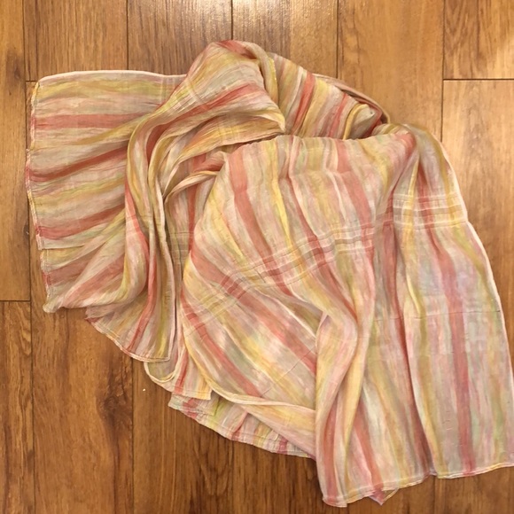Satiny striped ruched shawl scarf - Picture 4 of 7